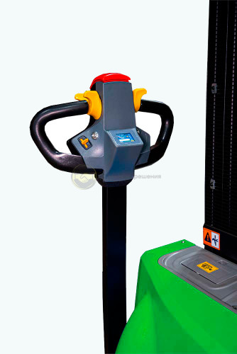 Штабелер самоходный 1,5 т 3,0 м TOR WS15H-3000SC PRO Li-ion 4